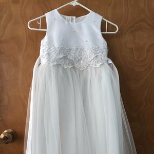 KID christening dress size 6